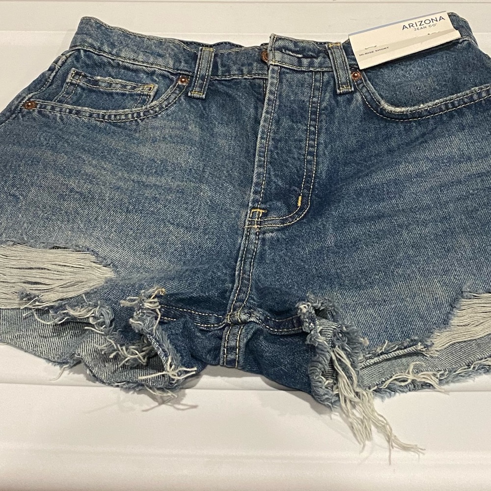 Arizona Jean Company Size 5 High Rise Shorts